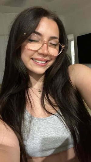 Laura_1's avatar