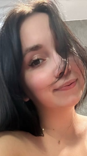 Ella_56372's avatar
